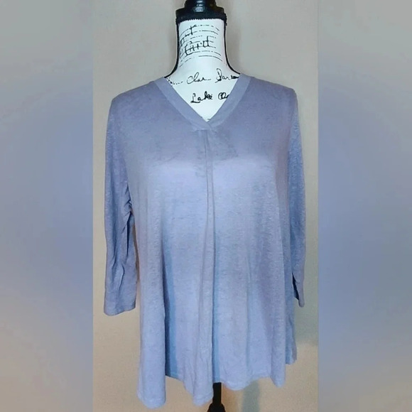 Orvis Women's V-Neck Shirt - Picture 1 of 8